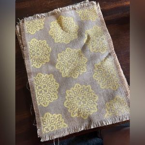Set of 4 burlap placemats